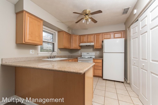 Building Photo - 3 br, 1 bath House - 1256 Fenwick Drive