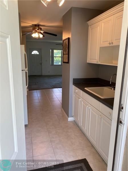 Building Photo - 510 SW 15th St