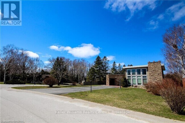 Photo du bâtiment - 250 Tyendinaga Dr