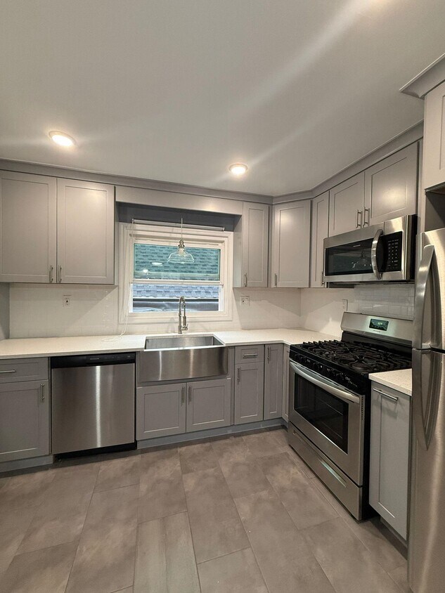 Foto principal - 132 Dekalb Ave