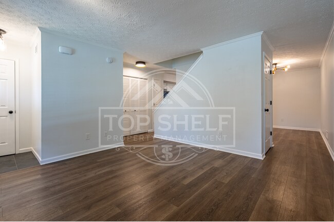 Foto del edificio - 1330 Kennesaw Trace Ct
