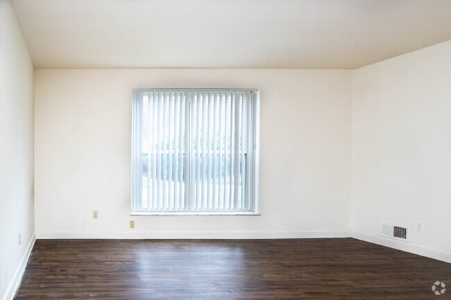 Interior Photo - Pear Tree