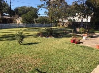 Foto del edificio - 1464 Silliman Dr