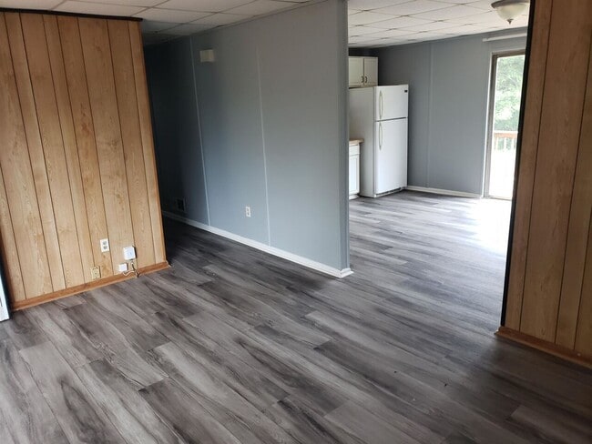 Building Photo - 3836 Rex Cir