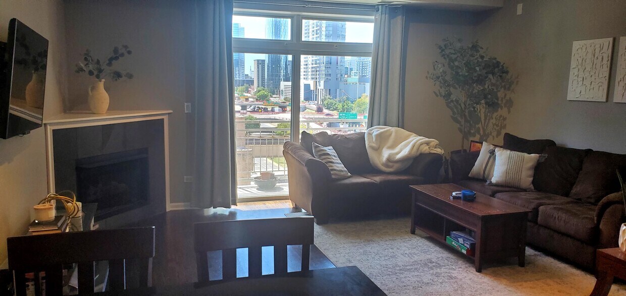Foto principal - 657 W Fulton St