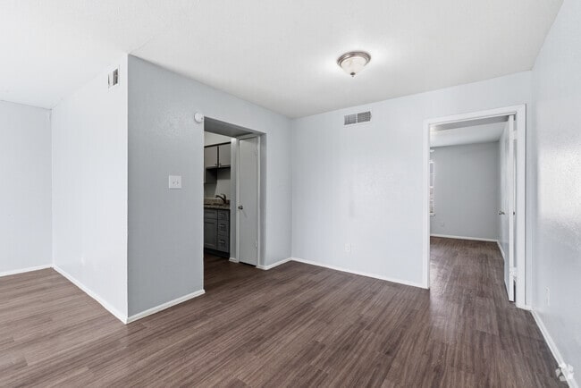 3BR, 2BA - 1,158SF - Dining Room - Villa Nueva Apartments