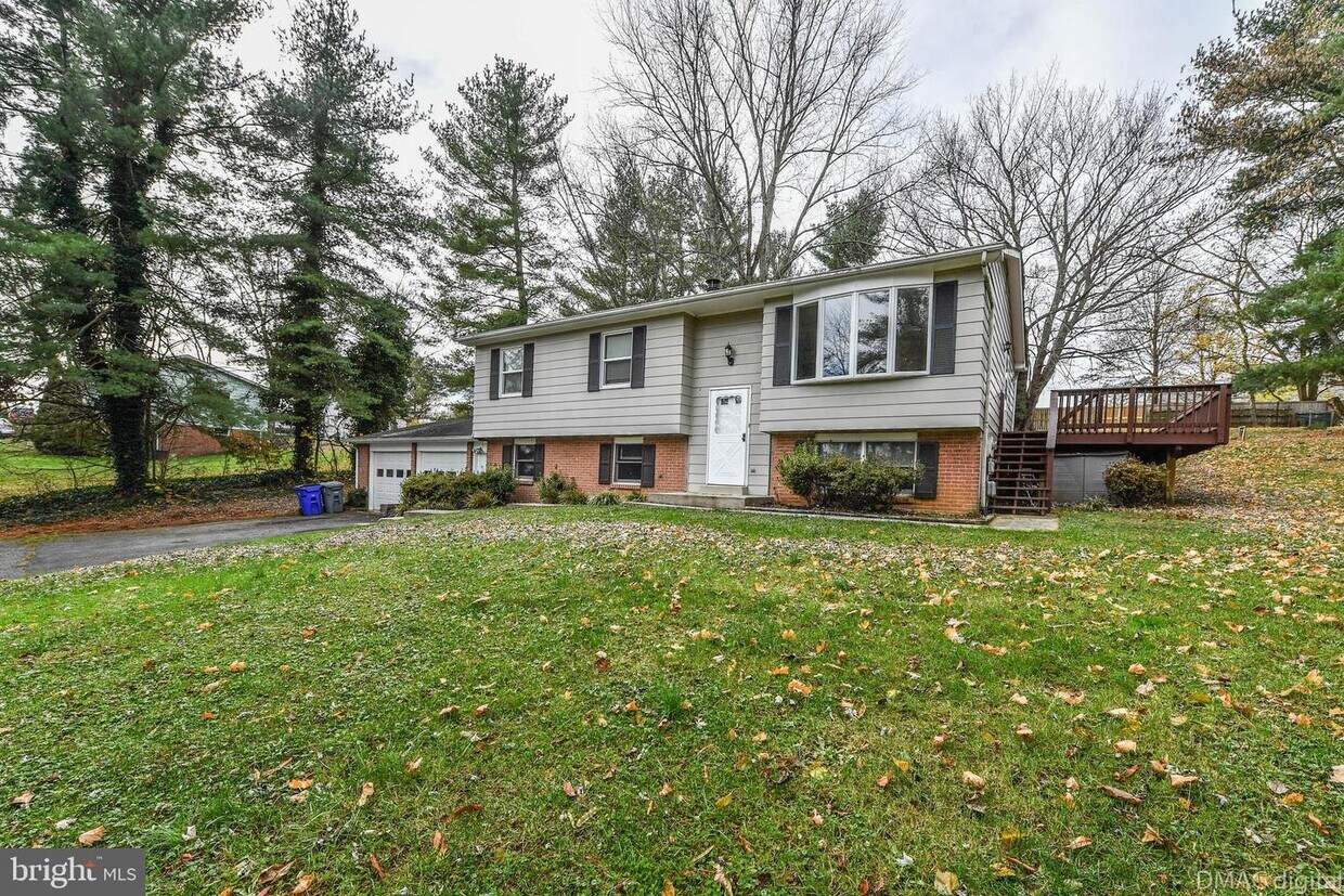 8210 James St, Middletown, MD 21769 House Rental in Middletown, MD