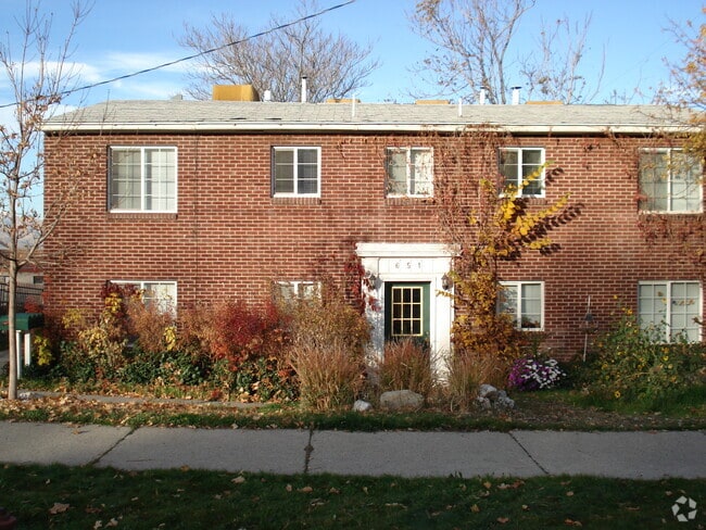 Building Photo - 651 N 200 W