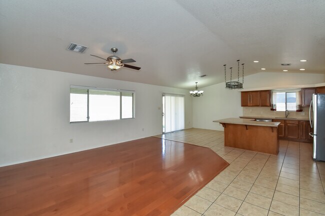 Building Photo - 11766 E Alpha Way