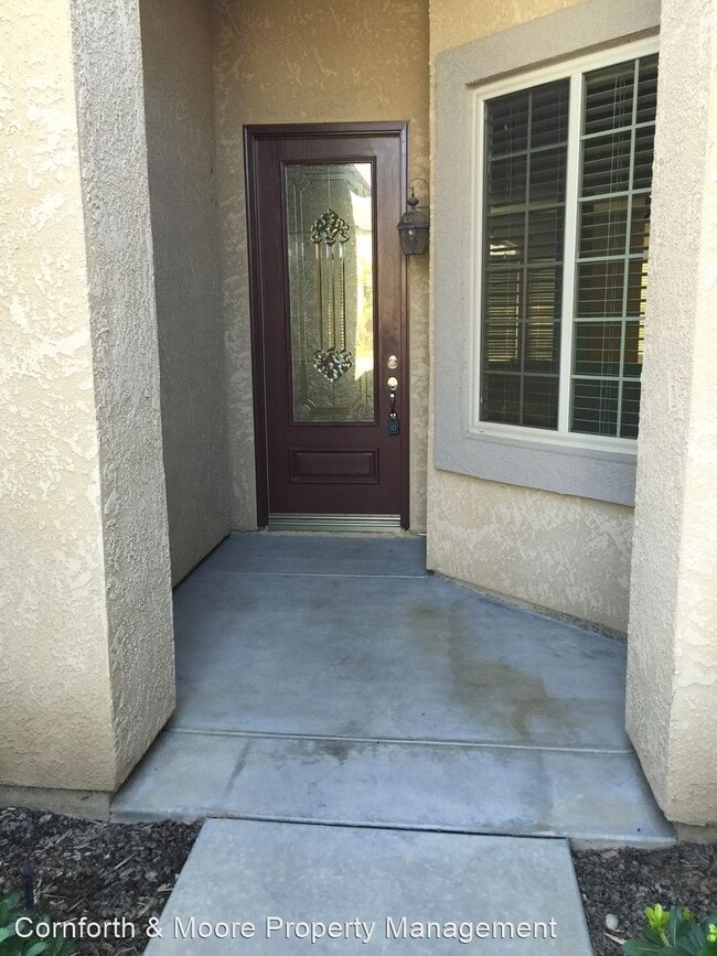 Building Photo - 4 br, 2 bath House - 2276 S Ezie