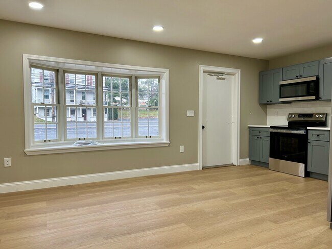 Foto del edificio - 60 W Church Rd