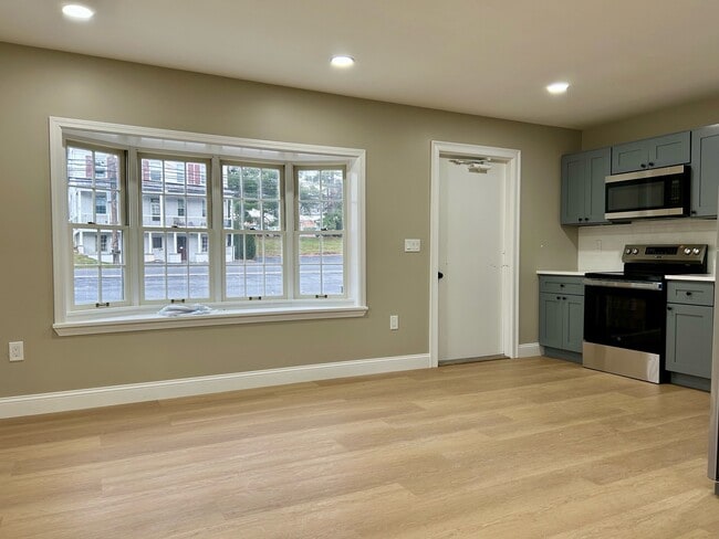 Building Photo - 60 W Church Rd