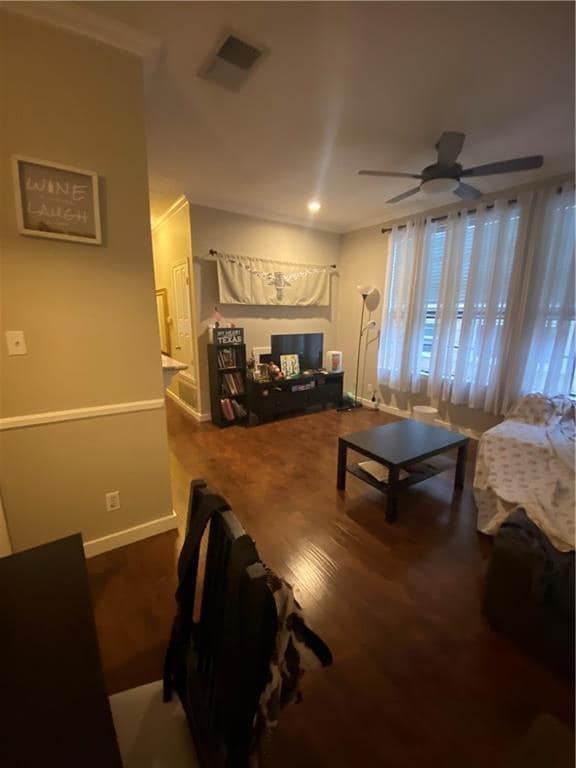 2300 Leon St Unit 205, Austin, TX 78705 Condo for Rent in Austin, TX