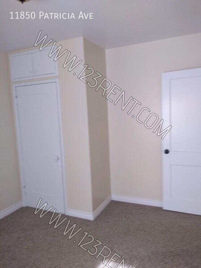Foto del edificio - 11850 Patricia Ave