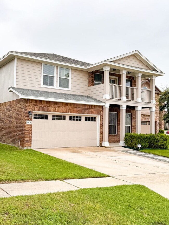 Building Photo - 9503 Adeel Dr