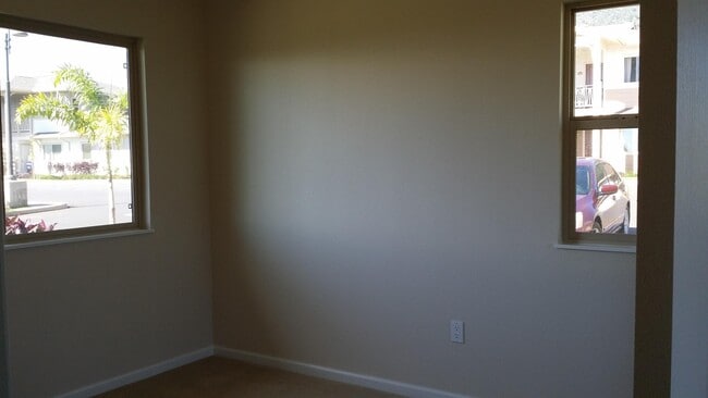 Foto del edificio - 145 Hoowaiwai Loop