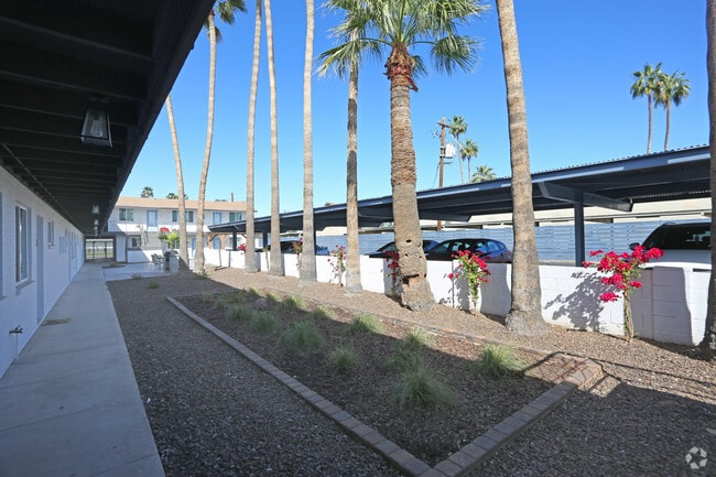 Vara Apartments Phoenix Az Exterior