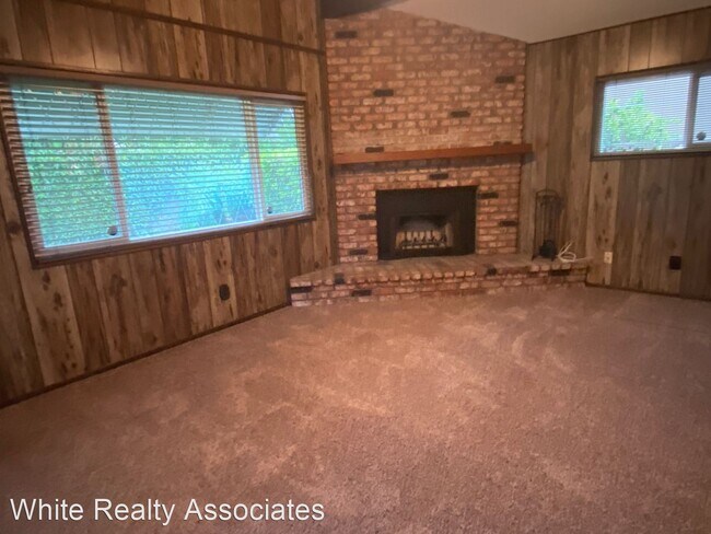 Building Photo - 3 br, 1 bath House - 20836 Claretta Ave.