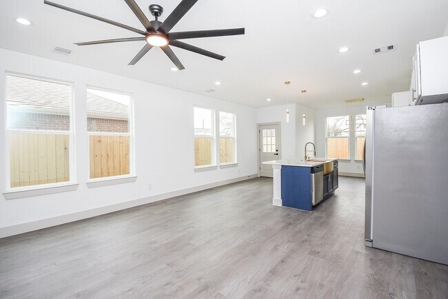 Foto del edificio - 7973 Joy St