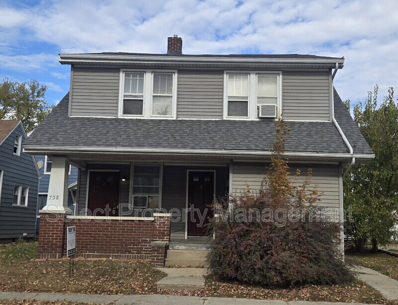 Foto principal - 738 3rd St