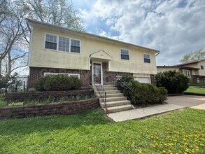 Building Photo - 321 Appling Ln