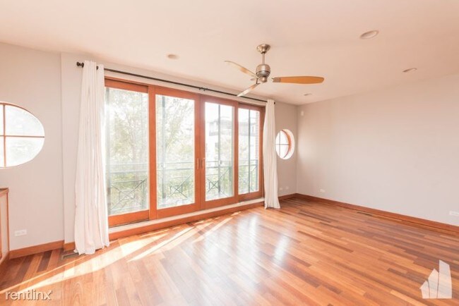 Foto del edificio - 850 N Ashland Ave