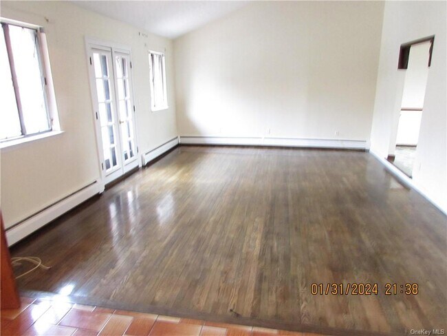 Foto del edificio - 50 Winnebago Rd