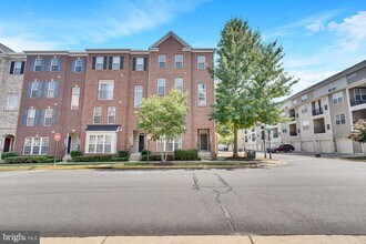 Building Photo - 15229 Lancashire Dr