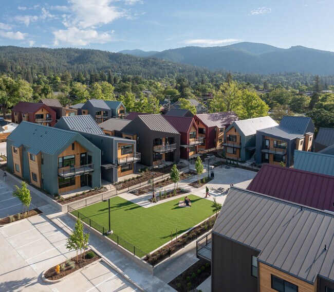 Foto del edificio - 1244 Quincy St