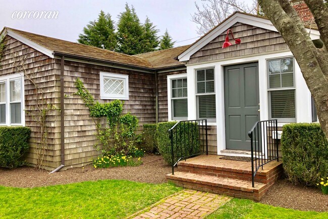 Foto del edificio - 22 Dayton Ln