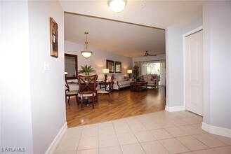 Building Photo - 7819 Regal Heron Cir