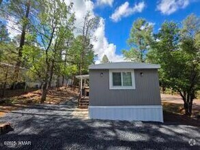Building Photo - 2800 S White Mountain Rd