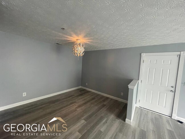 Building Photo - 15340 Waldrop Cove