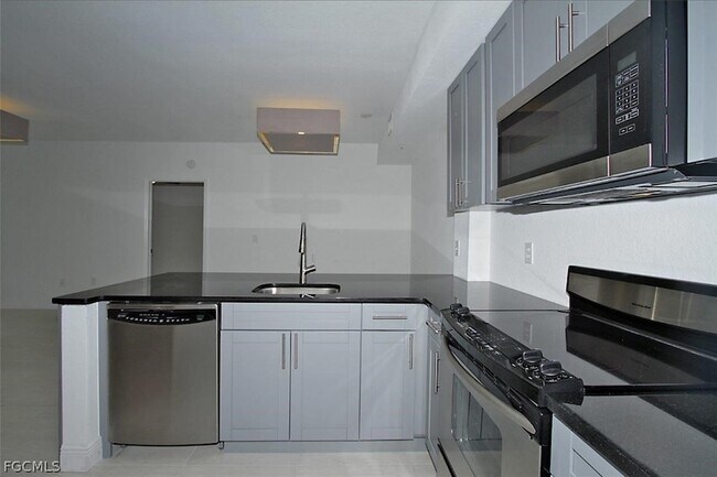 Foto del edificio - 6490 Aragon Way