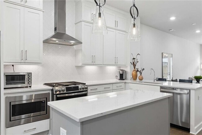 Foto del edificio - 4217 Deming Cir