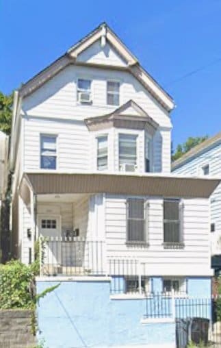 Building Photo - 245 Littleton Ave