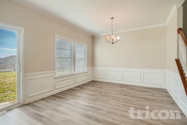Building Photo - 657 Shellbark Dr