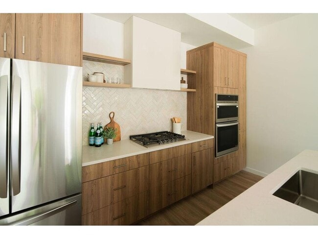 Foto del edificio - 122 West Dr