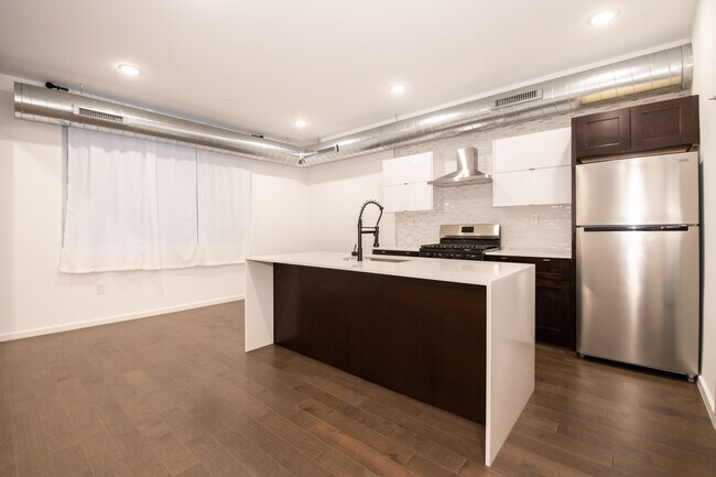 Foto del edificio - 638 Diamond St