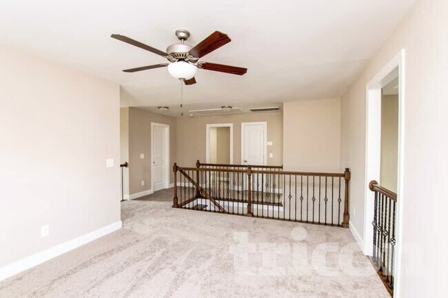 Building Photo - 1509 Burrows Ave
