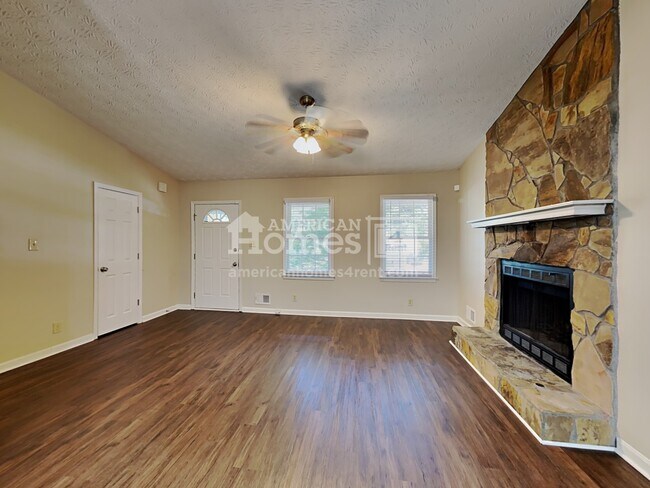 Foto del edificio - 3588 Fernbrook Drive