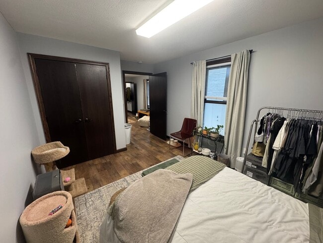 Foto del edificio - 236 S Market St