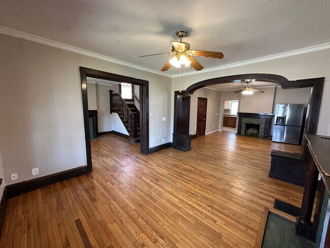 Foto del edificio - 243 E 16th Ave