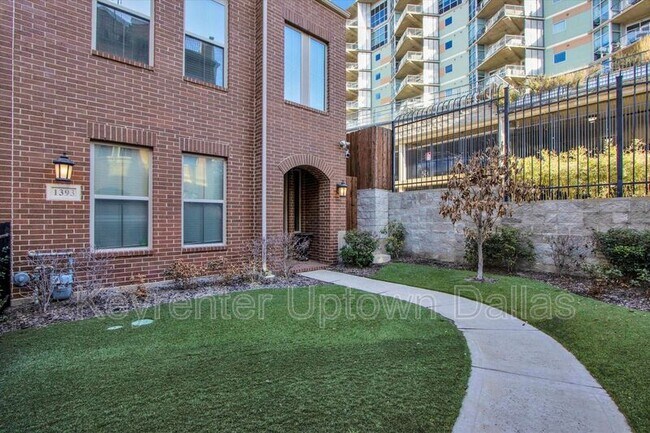 Foto del edificio - 1393 Arch Pl