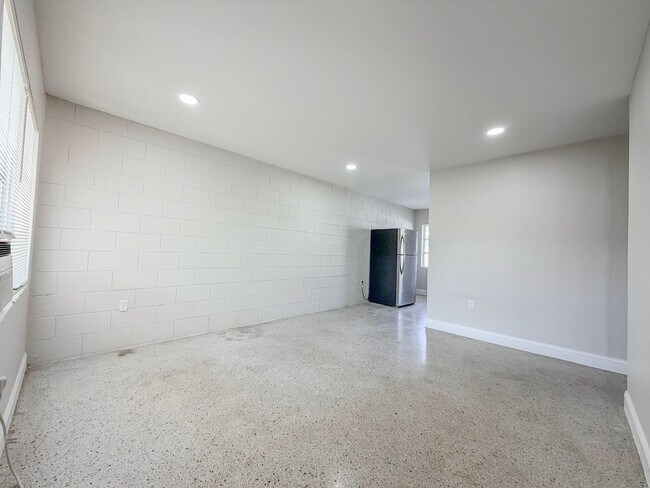 Foto del edificio - 703 N 25th St