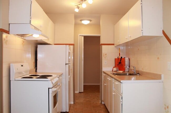 Building Photo - Ridgeview Apartments