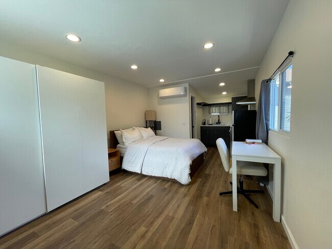 Foto del edificio - 1075 Redondo Ave
