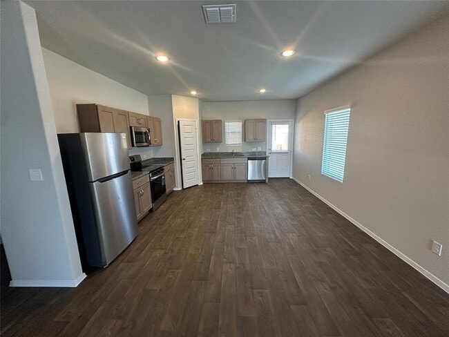 Building Photo - 2700 Towy Rd