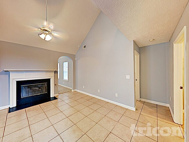 Foto del edificio - 116 Windy Cir