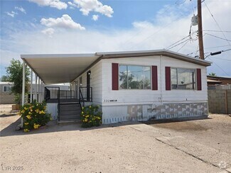 Building Photo - 220 Hopi Ln